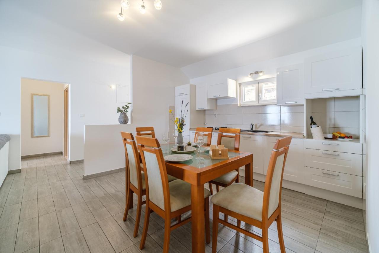 Rooms Plaza Divuje Murvica  Eksteriør bilde